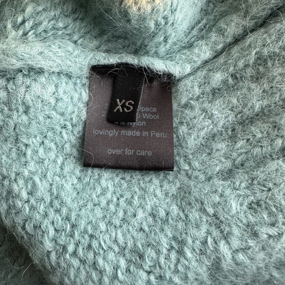 Rachel Comey fuzzy aplaca boxy sweater size xs/s
Great condition - Picture 5 of 6